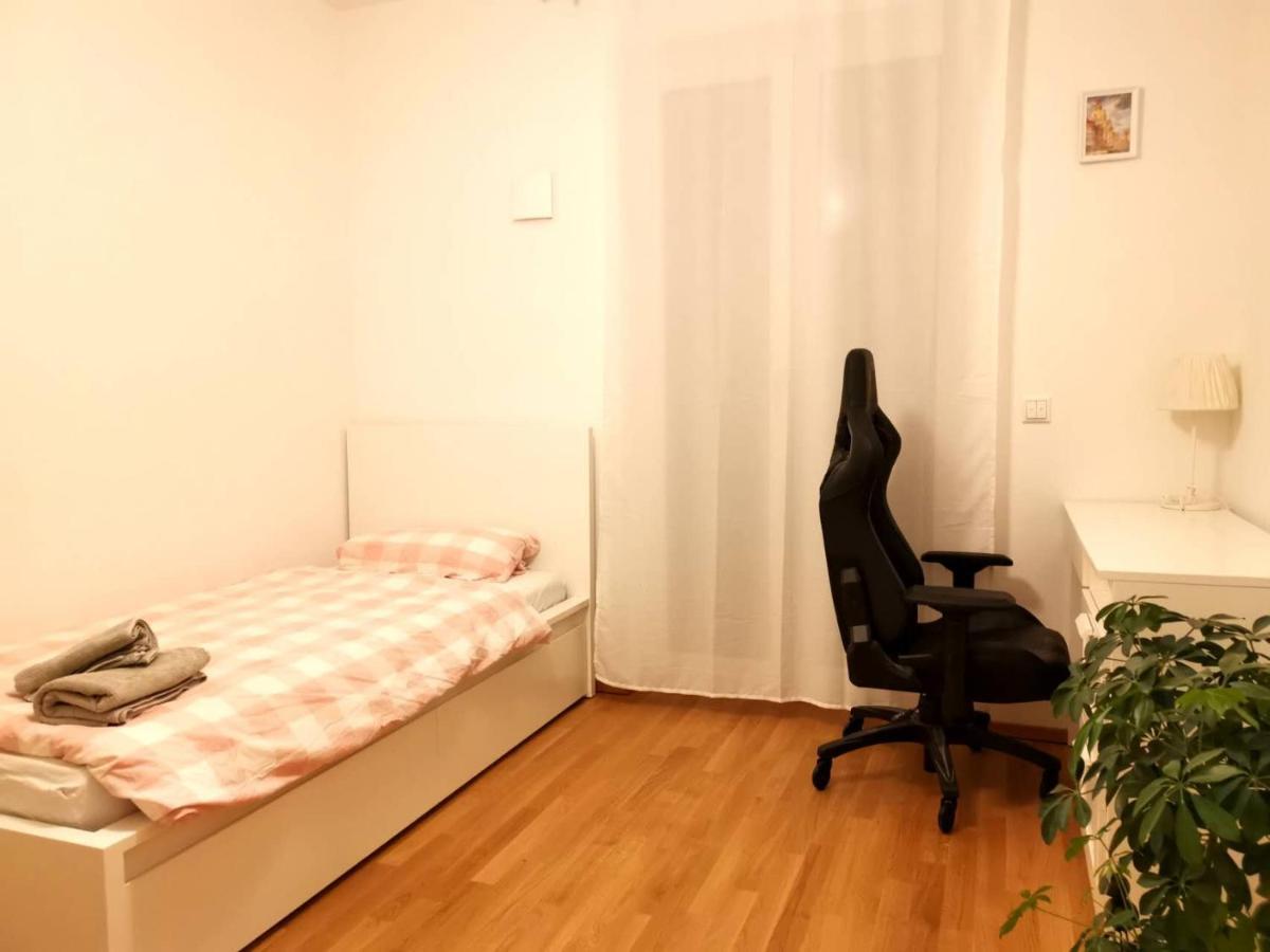 Gemuetliches Privatzimmer In Geraeumiger Gemeinschaftswohnung Dresden Eksteriør billede
