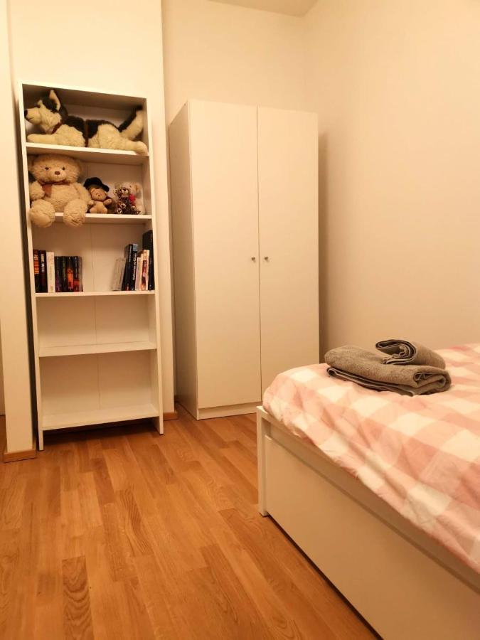 Gemuetliches Privatzimmer In Geraeumiger Gemeinschaftswohnung Dresden Eksteriør billede